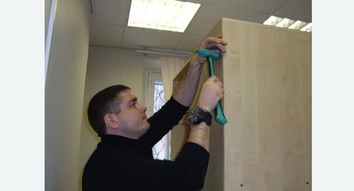 Разборка и сборка мебели в офисе. Мегион